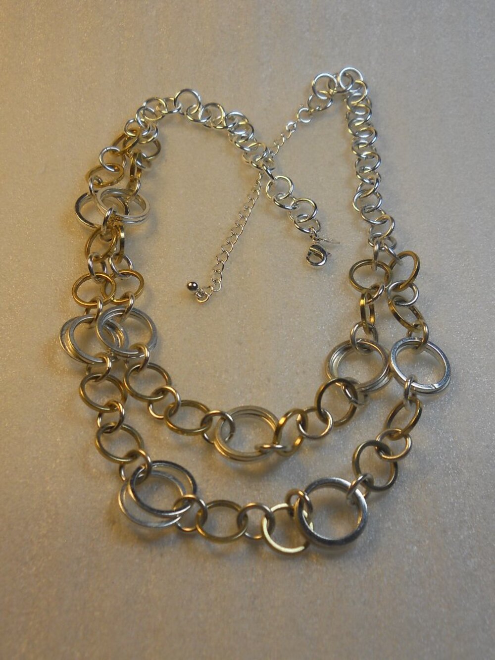Avon - Circle Necklace    830